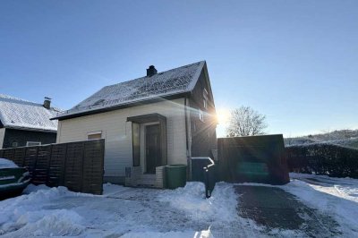 Kleines Häuschen mit Garage und Garten, in begehrter Lage am Roteberg