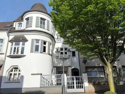 3-Zimmer-Eigentumswohnung in einem stilvollen Stadthaus mit Flair !!!