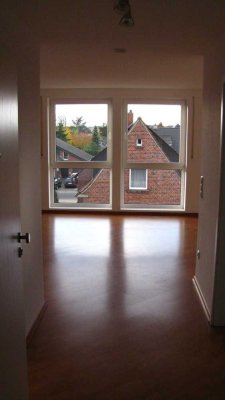 schicke Single-Wohnung über den Dächern der Stadt