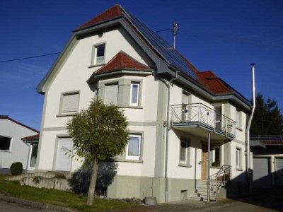 Einfamilienhaus mit separatem Büro