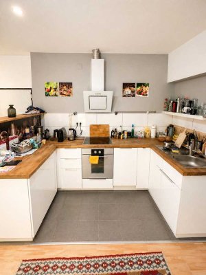 Schöne 2 Zi. Wohnung mit schöner EBK in TU Nähe und Zentral