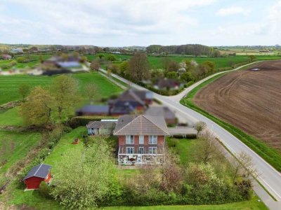 Stilvolle Stadtvilla in Feldrandlage nahe der Küste