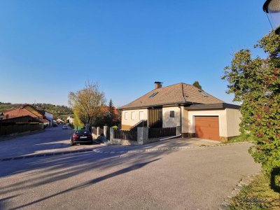 Familien freundliches Einfamilienhaus mit Garten und Garage in Hagenbrunn - Wohnen auf höchstem Niveau für nur 2.000€ Miete!