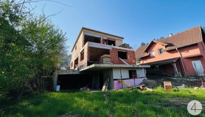 Stadtvilla mit parkartigen Garten - 1953m² Grundstücksfläche - direkt am Bisamberg - privat Zugang zum Wald - Grünblick - Ruhelage