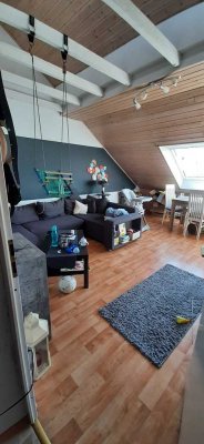 Gemütliche Dachgeschosswohnung in Frechen-Habbelrath zu vermieten