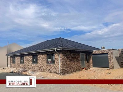 Neubau Bungalow-Doppelhaushälfte mit Garage und Garten in Gangelt-Birgden