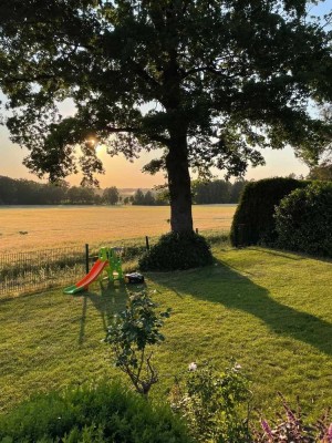 *Reserviert* Renovierter Bungalow mit Weitblick dank unverbauter Feldrandlage