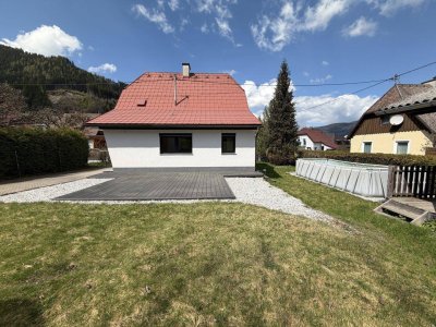 Charmantes 3-Zi-Haus mit Garten und Carport