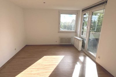 2 ½-Zimmer-Wohnung mit gutem Grundriss, über einen Aufzug bequem erreichbar!
