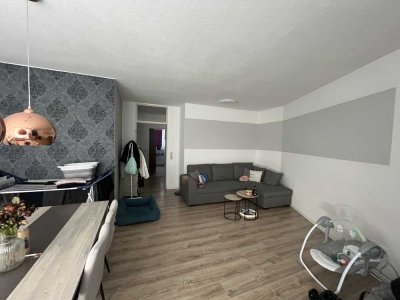 Freundliche 2-Zimmer-Wohnung mit Balkon und Einbauküche in Wolfsburg