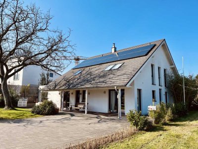 Provisionsfrei: Großzügiges Einfamilienhaus in Ruhiglage Hoholz, 8 Zimmer, Wärmepumpe, Photovoltaik