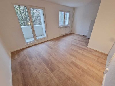 Tolle 4-Raumwohnung mit Laminat & Balkon + EBK-Option