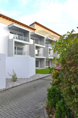 Helle und geräumige 2-Zimmer-Wohnung in ruhiger Lage zu vermieten!
