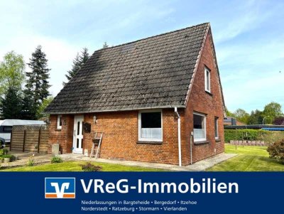 Ruhig gelegenes Einfamilienhaus mit großem Garten in 25560 Puls
