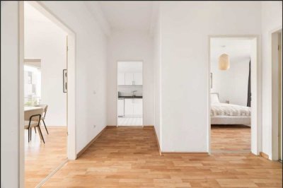 Ruhige, sonnige 2 Zi. mit West-Balkon, Tiefgarage, Weitblick