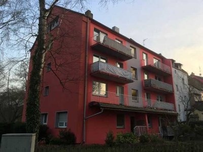 Schöne günstige Wohnung mit Balkon!!!!