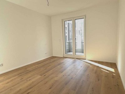 Erstbezug: Helle 3-Zimmer-Wohnung mit moderner Einbauküche