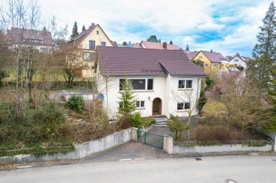 Freistehendes Einfamilienhaus in Randlage mit Aussicht und Schlossblick