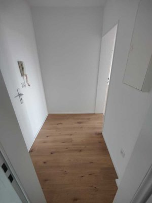 Schöne 1 - Zimmer Wohnung mit Aufzug und Balkon in Hamm