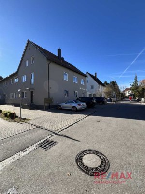 Schicke 2,5 Zimmerwohnung mit Terrasse