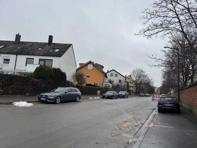 Geräumiges 5-Zimmer Reihenhaus mit Garage in Nürnberg-Nord