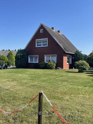 Familienfreundliches Einfamilienhaus in Weener-Stapelmoor. Mit Potenzial. Provisionsfrei für d. Käuf