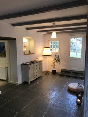 Sehr schöne 3 Zimmer Wohnung im Grünen - ideal für eine kleine Familie