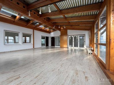 Modernes Wohnen --  ca. 230 qm auf einer Etage!