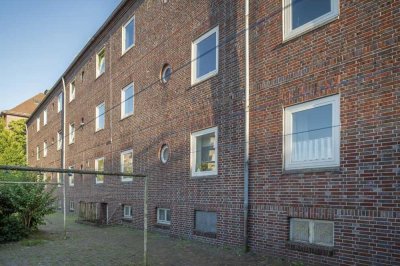 3-Zimmer-Wohnung im Dachgeschoss mit Dusche in Wilhelmshaven - Nähe Zentrum !!!