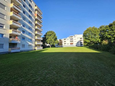 TUT: Bezugs - und barrierefreie, gr. 3 - Zimmerwohnung mit gr. Balkon, Keller +Tiefgarage