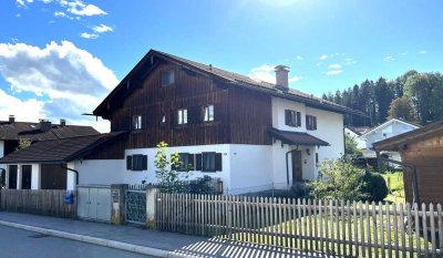 3 Familien- oder Mehrgenerationenhaus - Kapitalanlage, bezugsfrei mit genehmigter Dachaufstockung in