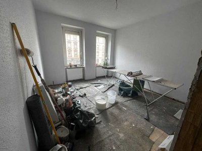 Erstbezug nach Sanierung 3-Zimmer-Wohnung mit EBK