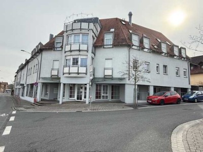 3-Zi-Galeriewohnung mit Balkon, Lift, 2.OG, in zentraler Wohnlage, 90513 Zirndorf