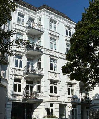 Mehrwert durch Teilung - Jugendstil MFH mit freien Wohnungen auf der Uhlenhorst
