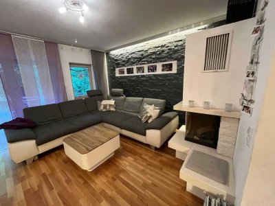 Großzügige Maisonette-Wohnung 5 Zi. mit Reiheneckhaus-Charakter und Garten mit Privatsphäre