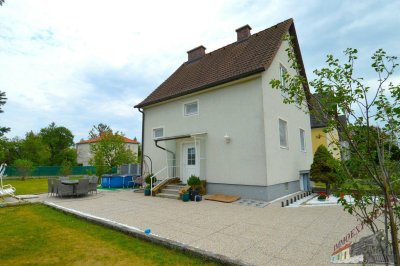 Einfamilienhaus - 5 Zimmer - Garage - 838 m² Grundstück - 2 Bauparzellen