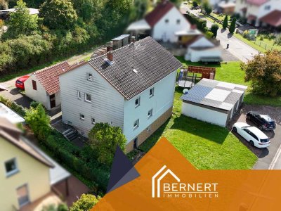 Zweifamilienhaus mit großem Grundstück in bevorzugter Lage bei Coburg