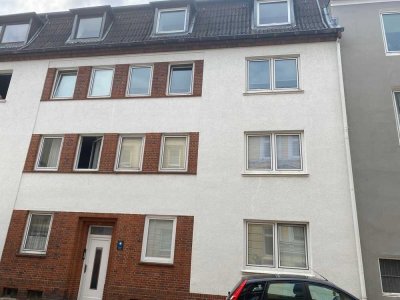 3,0-Zimmer-Wohnung, Katharinenstraße 2, 3.OG li.
              ! Bitte bewerben Sie sich online !