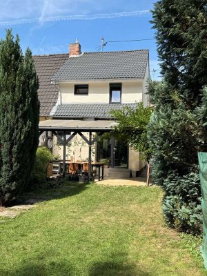 Charmante und sanierte Doppelhaushälfte mit sonnigem Garten in Koblenz-Horchheim