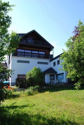 Helle Dachgeschosswohnung in Lindlar- Frielingsdorf