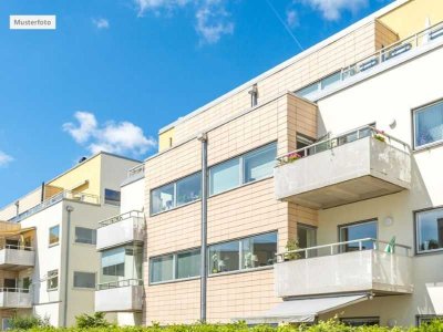 Provi frei Mehrfamilienhaus mit Stellplatz in 53173 Bonn -
