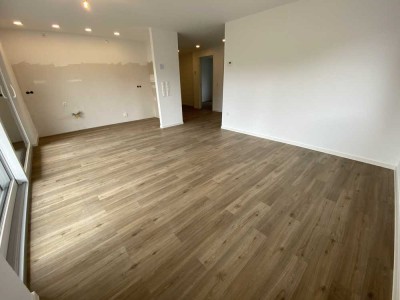 NEUBAU - top moderne 3-Zimmer Wohnung mit EBK und TG-Stellplatz  im Herzen von Oedheim