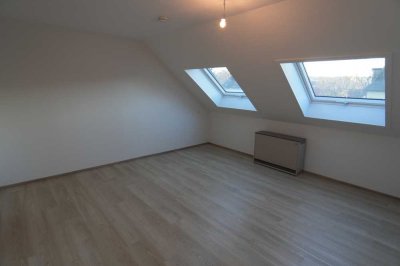 3-Zimmer Dachgeschosswohnung in Stuttgart-Zuffenhausen zu vermieten