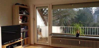 Ruhiges Apartment mit Blick ins Grüne, Südbalkon & separater Küche im exklusiven Komponistenviertel
