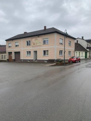 2-3 Familienhaus ,Falkenstein Zentrum, 45 Minuten vor Wien, Toplage