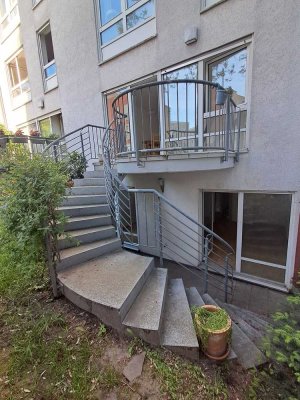 Maisonette-Wohnung mit Minigarten