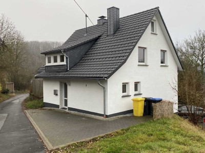 Freudenberg-Büschergrund, gemütliches EFH mit Terrasse/Garten - direkt vom Eigentümer zu vermieten