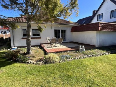 Zingst Strandnähe - modernisierter Bungalow mit Garten