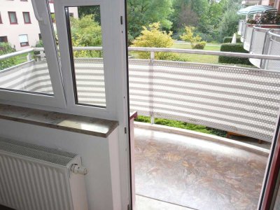 Komfortable Wohnung mit Balkon und EBK in bester Citylage direkt an der Spree und am Spreeauenpark