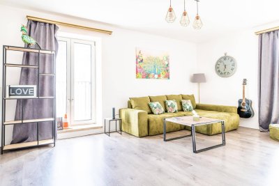 PRIVAT für Anleger - Großzügige 5 Zimmer - Wohnung inkl. Küche mit ca. 130 m²